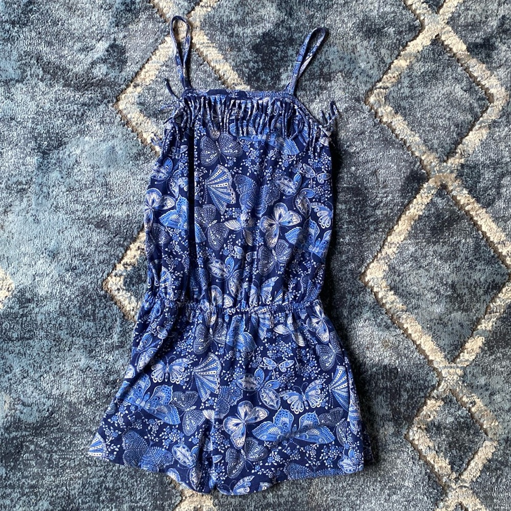 Hi,I am selling a really cute romper I enjoyed.the size is XL•14.
